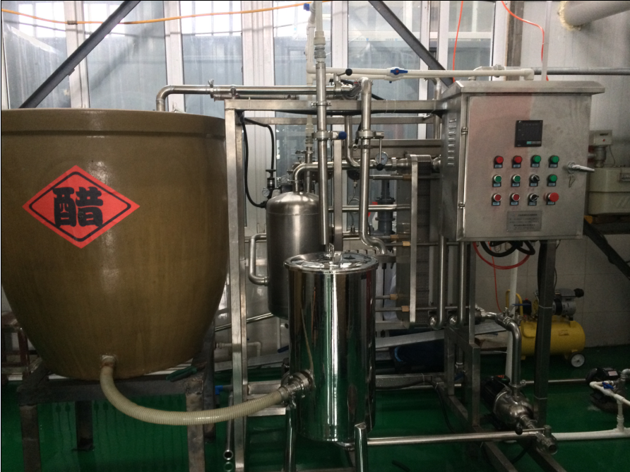 彭陽縣三泰食品科技有限公司 食醋滅菌機現(xiàn)場
